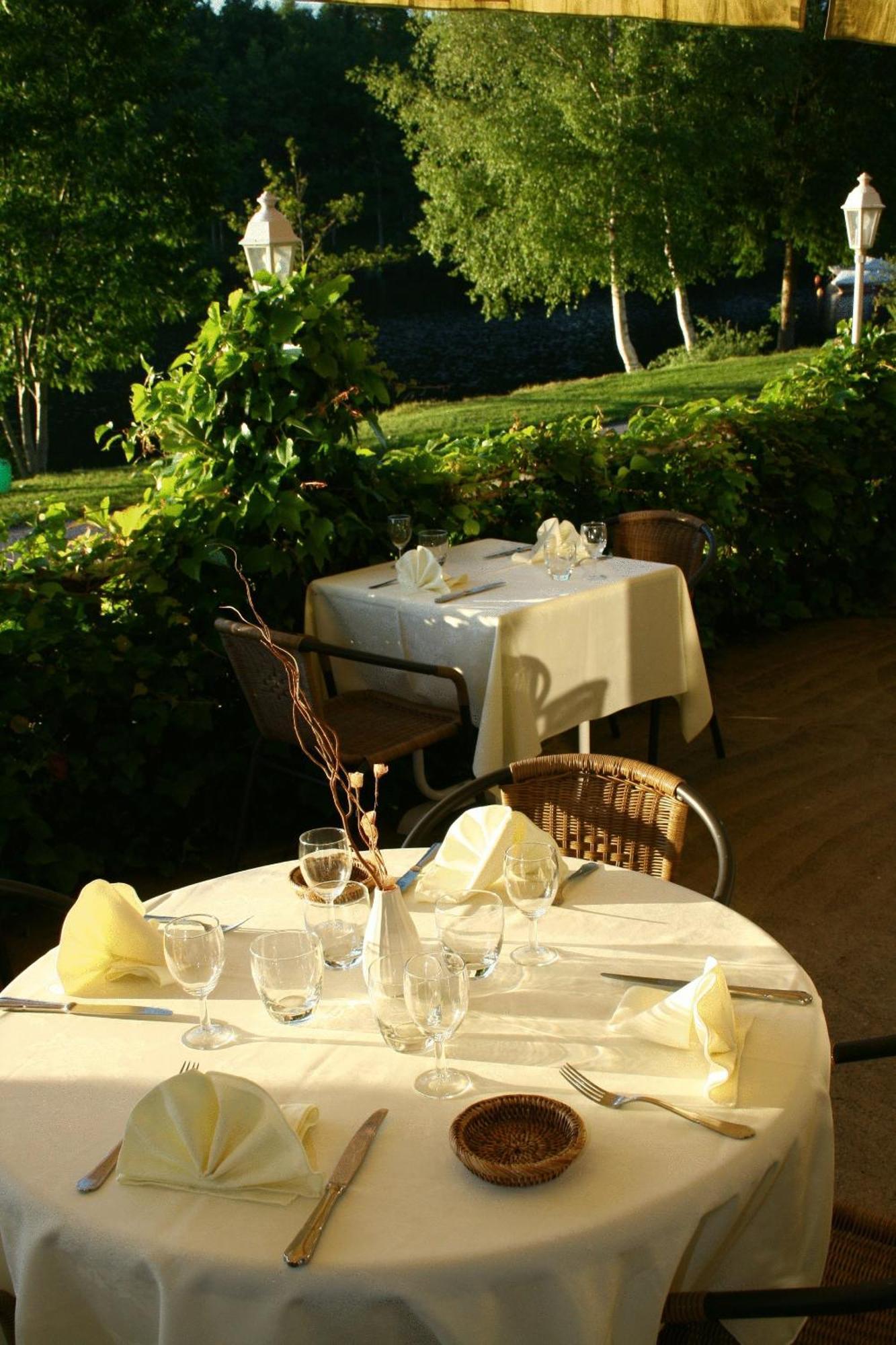 Logis Hotel Du Lac Neuvic  ภายนอก รูปภาพ